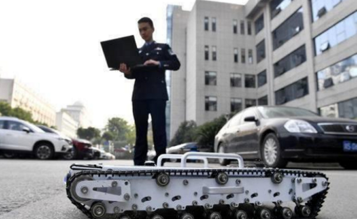小體積、全方面，IWILDT車底檢查機器人成為新利器